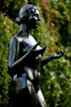 Картина "nymph (central figure for the three nymphs)" художника "майоль аристид"