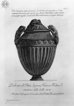 Картина "ancient marble urn vase with dogs and an owl flying buttresses, ribbed" художника "пиранези джованни баттиста"