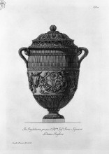 Репродукция картины "antique vase of marble decorated with ox skulls and garlands" художника "пиранези джованни баттиста"
