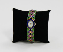 Репродукция картины "watch, enameled peacock feather style watchband, mother of pearl watch face" художника "тиффани луис комфорт"