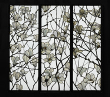 Репродукция картины "three window panels" художника "тиффани луис комфорт"