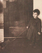 Репродукция картины "boy with wagon" художника "уайт кларенс"